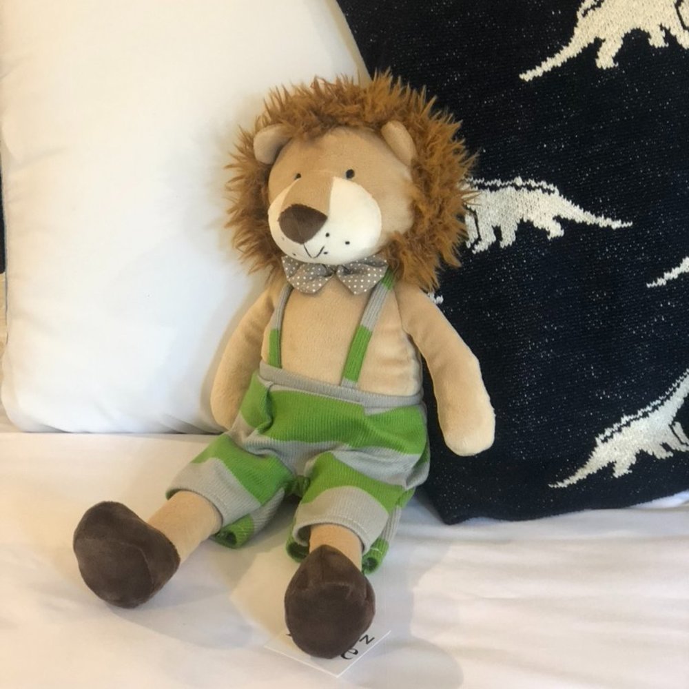 Plush Lion Toy